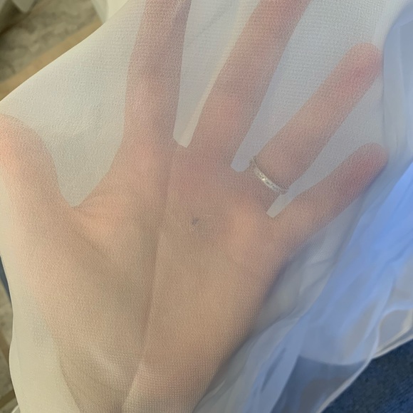 NEW ivory embellished romantic wedding gown - Picture 9 of 10